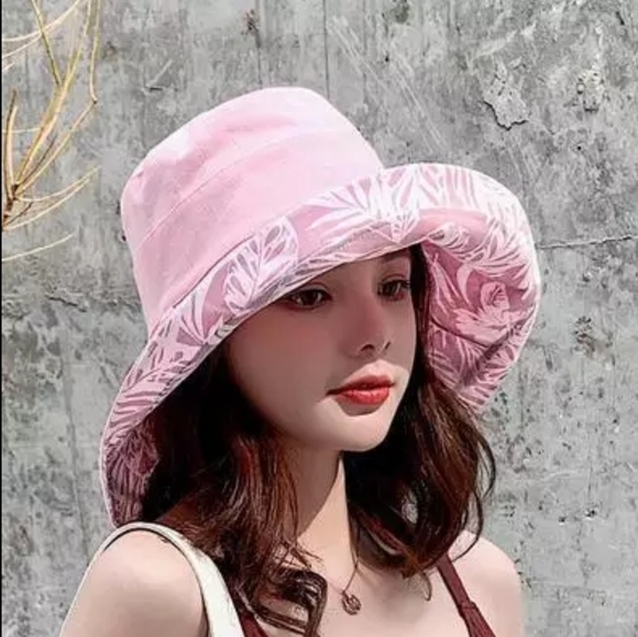 5⭐ rated 🧡 Pink/ Patterned Reversible Sun Hat - Picture 2 of 3